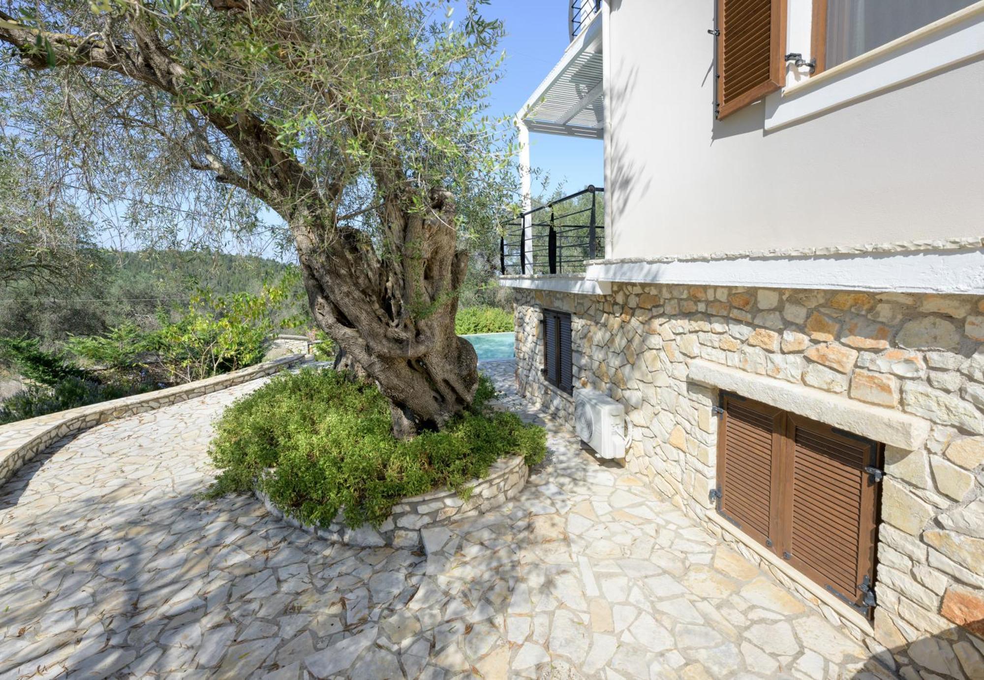 Villa Bougarini Haven Family Villa Rock Pool Oasis Ieromonachos Exterior foto